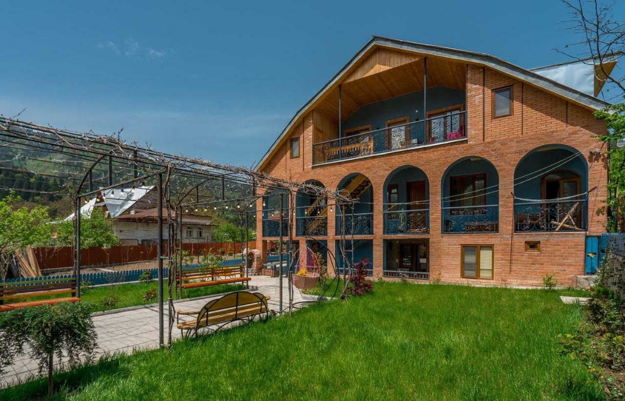 Rivendell Hotel Borjomi Exterior photo